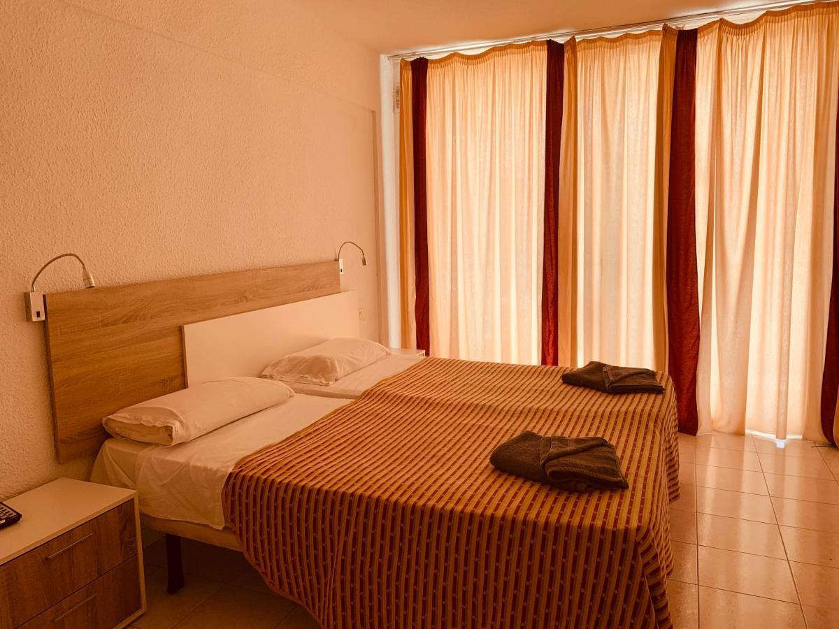 Pondemar Apartaments Vistas Playa Feñabe Εξωτερικό φωτογραφία